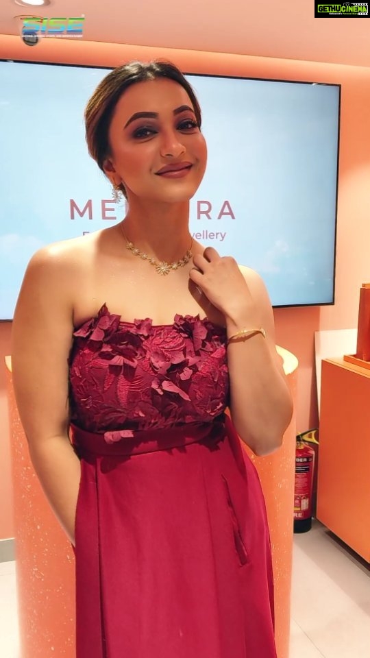 Koushani Mukherjee Instagram - @myself_koushani looks stunning at the @melorra_com event! #SISE is proud to bring about this collaboration . Special thanks to @ramanchetana for this association ❤️ . #koushani #Melorra