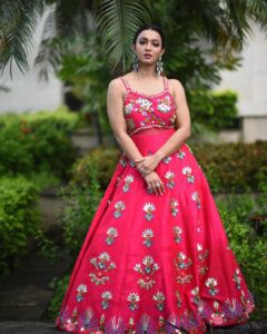 Koushani Mukherjee Instagram - Channelling Some Princess Vibes 💞✨🌟