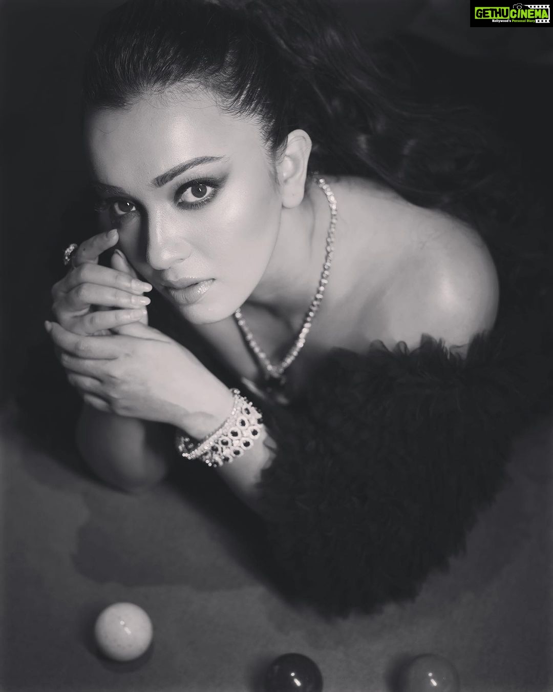 Koushani Mukherjee Instagram - Steamy Saturday 🖤🤍