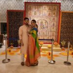 Koushani Mukherjee Instagram - Pujo 2k23❤️ #durgapuja #metadurgapujasquad #family #familygoals #moment