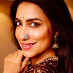 Kranti Redkar Instagram - Sorayaa Jewels gleefully announces collection ✨ *A Small Treasure: Nathani* ✨a timeless source of Elegance and Grandauer paired with our everlasting Beauty Kranti Redkar Wankhede. Comprising of Six Pieces of Magnificence: 1. Gul 2. Niharika 3. Hridika 4. Ruhi 5. Naira 6. Medhini that are Meticulously Designed in 22k Silver (916) with High quality coloured stones in precision that are sweat and tarnish proof incarnated with values that are carried on for Ages and Beauty that it holds is Eternal. The Meenakari designs on Niharika, Hridika and Ruhi have set the new standards of traditions ✨💫🧿 Shop from Sorayaa, where versatility lies in every piece of jewellery your own and adorn💎 📸 : @vilas__000 Styling : @saileerajpurenagane Nathani : @sorayaajewels_ Hair : @reshmachaugule2511