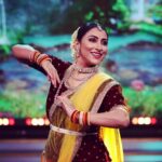 Kranti Redkar Instagram – Some more … 

Styling by @saileerajpurenagane

Costume by @nakshi.anjali

Jweller by @sorayaajewels_

Hair by @nilu_j.h , @nilamjadhav1086

clik by @hdmomentz.in

Make-up : @khanolkar.r 

Costume Assistant :  @manepriyanka85