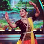Kranti Redkar Instagram – Some more … 

Styling by @saileerajpurenagane

Costume by @nakshi.anjali

Jweller by @sorayaajewels_

Hair by @nilu_j.h , @nilamjadhav1086

clik by @hdmomentz.in

Make-up : @khanolkar.r 

Costume Assistant :  @manepriyanka85
