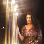 Kranti Redkar Instagram - Just … Stylist : @saileerajpurenagane Costume : @FEATHERSNFLOWERS Jewellery : @sorayaajewels_ Hair : @nilu_j.h , @nilamjadhav1086 Photography : @shree_chintamani_creation Make-up : @khanolkar.r Costume Assistant : @manepriyanka85
