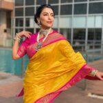 Kranti Redkar Instagram – ये लक्ष्मी ,ये सरस्वती 
यही दुर्गा का अवतार है 
ये अनुसूया, यही सावित्री 
यही काली रूप का वैभव है 
नारी शक्ति को प्रणाम 
दुर्गा  माँ को वंदन 

Saree: @kapsepaithaniofficial 

Stylist : @saileerajpurenagane 

Blouse : @veushalee_fashion_studio

Jewellery : @sorayaajewels_

Hair : @reshmachaugule2511

Photography :  @vilas__000