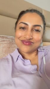 Kranti Redkar Instagram - Anek dukhhan paiki ek … pan kuthla hi San ala ki Asa hota. It’s all ukdiche modak I know . But in 15 days I am going to go back to M . I promise myself .