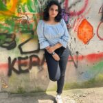 Krishna Praba Instagram – Let’s your Sunday🌞be colourful 🎊🥳🎉
📸 @sharanya_.r._ 
.
.
.
#colourful #life #happiness #vibes #joy
