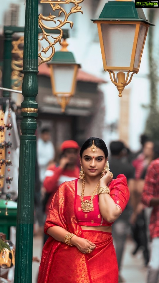 Krishna Praba Instagram - Embrace the magic of our showroom as our bridal campaign takes center stage. Together, we'll create an unforgettable symphony of style, grace, and joy, celebrating the beginning of your forever love story. Inframe: @krishnapraba_momentzz Production: @l4lavendermedia City Bridal Fest : ( May 5 - July 5 ) 2 മാസം നീണ്ട് നിൽക്കുന്ന വിവാഹാഘോഷങ്ങൾ. * Win Diamond Ring : City Silk ബ്രൈഡൽ സെക്ഷൻ സന്ദർശിക്കൂ Diamond Ring സ്വന്തമാക്കൂ... * 100% Cash back offer : വിവാഹ പർച്ചേസ് നടത്തിയവരിൽ നിന്നും നറുക്കെടുപ്പിലൂടെ തിരഞ്ഞെടുക്കുന്ന ഒരാൾക്ക് ലഭിക്കുന്നു full Cashback. *ഒപ്പം 3000 രൂപ മുതലുള്ള വെറൈറ്റി ബ്രൈഡൽ ഡ്രെസ്സുകളും. For more details please contact at +91 9526899599 . . #CitySilks #citybridalfest #citysilksmundakkayam #citysilksperumbavoor #citysilkspalarivattom #cityshopping #citybride #citysilksedapally #citysilksfamilydestination #bestdesign #bestclothing #bestclothingstore #bestclothingever #clothingdesign #clothingstore #clothingspot #cashback #cashbackoffer #offer #offerprices #offersale #diamondring #winner #contest #wedding #weddingcollection #weddingdress #weddingdesign #weddingsaree City Silks