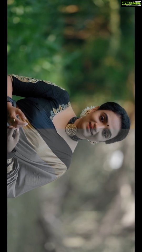 Krishna Praba Instagram - Sarasinanabha... Ft.Krishnaprabha Direction - @midhunbose_official Camera - @afsal__sharafudheen Edit & Color By - @shaan_ashif_mhd Studio - @sound_brewery Shot On - @sony #colorgrading #davinciresolve #cinematography #filmmaking #photography #colorist #filmmaker #cinematic #cinematographer #postproduction #colorgrade #film #color #directorofphotography #colorcorrection #videography #director #filmmakers #photooftheday #video #dop #cinema #blackmagicdesign #videoproduction #sony #editing Cochin (kochin)kerala,India