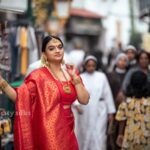 Krishna Praba Instagram - Embrace the magic of our showroom as our bridal campaign takes center stage. Together, we'll create an unforgettable symphony of style, grace, and joy, celebrating the beginning of your forever love story. Inframe: @krishnapraba_momentzz Production: @l4lavendermedia City Bridal Fest : ( May 5 - July 5 ) 2 മാസം നീണ്ട് നിൽക്കുന്ന വിവാഹാഘോഷങ്ങൾ. * Win Diamond Ring : City Silk ബ്രൈഡൽ സെക്ഷൻ സന്ദർശിക്കൂ Diamond Ring സ്വന്തമാക്കൂ... * 100% Cash back offer : വിവാഹ പർച്ചേസ് നടത്തിയവരിൽ നിന്നും നറുക്കെടുപ്പിലൂടെ തിരഞ്ഞെടുക്കുന്ന ഒരാൾക്ക് ലഭിക്കുന്നു full Cashback. *ഒപ്പം 3000 രൂപ മുതലുള്ള വെറൈറ്റി ബ്രൈഡൽ ഡ്രെസ്സുകളും. For more details please contact at +91 9526899599 . . #CitySilks #citybridalfest #citysilksmundakkayam #citysilksperumbavoor #citysilkspalarivattom #cityshopping #citybride #citysilksedapally #citysilksfamilydestination #bestdesign #bestclothing #bestclothingstore #bestclothingever #clothingdesign #clothingstore #clothingspot #cashback #cashbackoffer #offer #offerprices #offersale #diamondring #winner #contest #wedding #weddingcollection #weddingdress #weddingdesign #weddingsaree City Silks