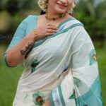 Krishna Praba Instagram – 🦋🦋💙💙

  @nakshatragoldanddiamonds 
  @mayoorikha_kochi 
  @kondai_lip_resort 
  @l4lavendermedia 
  @abdul_t_rauf 

#reels #reelsinstagram #ree #reelsindia #reelsvideo #reelkarofeelkaro #reelitfeelit