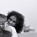 Krishna Praba Instagram – 🤍

#black #white #shades #shadow #happiness