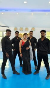 Krishna Praba Instagram - Karu kare karuppayi🖤 with namma boys🤗🤗 Heyyyy its trending guys.. #leo @thandavdanceschool . . . #reelsinstagram #reels #reelitfeelit #reelkarofeelkaro #dancereels #trending Kochi, India