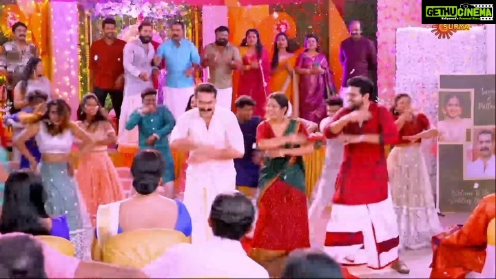 Krishna Praba Instagram - മഹാസംഗമം dance കിടുക്കി! 😎 BHAVANA | EVERY DAY | 8:30 PM #SuryaTV #Mahasangamam #BhavanaKaliveeduMahasangamam #MahasangamamOnSuryaTV #Kaliveedu #Bhavana #MalayalamSerials #SerialsOnSuryaTV @stephyleo_n @rayjanofficial @rekharatheesh3 @devichandana82 @adv.pinkykannan @anjna_mohan @meera_mahesh_official @subeerbavu @kiran.aravindakshan @anandritha_official @krajeshhebbar @saranya_visakh_here @kalesh_kollam @rebecca.santhosh @nithinjakejosephofficial @actorjeevangopal @umanair_official @krishnapraba_momentzz