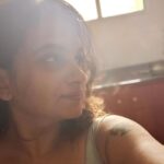 Krishna Praba Instagram - Morning vibes 🔆 sunlight #nofilter . . #nature #sunlight #kitchen #workout #postworkout