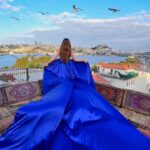 Kritika Sharma Instagram - I always wanted to do this whenever I use to see reels of Istanbul this was on my top list … aap ke bhi list mein hai ye karna toh comment section bolo yes ! Location @teras.istanbul A perfect place to make your dream photoshoot come true ! They give you the dress as well ! #istanbul #turkey #photoshoot #travel Istanbul, Turkey