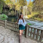 Kritika Sharma Instagram - Sooraj ki baahon mein ab hai ye zindagi ! 📍Duden waterfalls #travel #antalya #turkey #2023 #trip Antalya Türkiye