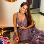 Kritika Sharma Instagram - Sparkly Diwali 🪔✨ Outfit @neerusindia Styled @nehaadhvikmahajan #diwali #diwali2023 #saree #purplesaree #celebration Mumbai, Maharashtra