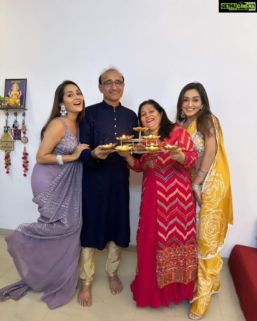 Kritika Sharma Instagram - Diwali Celebrations ✨ love light and laughter from us to you! Happy Diwali 🪔 #diwali #diwali2023 Mumbai, Maharashtra