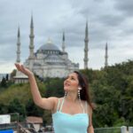Kritika Sharma Instagram – Kabootar aa aa aa – NAHI AYA! 
@sevenhillsrestaurant 

#travel #turkey #istanbul Istanbul, Turkey