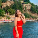 Kritika Sharma Instagram - Kudi Kudi Main Kinni Kinni ❤️ Outfit - zara Location - marina , Antalya #travel #antalya #turkey #redress Marina, Antalya