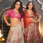 Kritika Sharma Instagram - Presenting Diwali pataakas ❤️‍🔥 Happy Dhanteras ✨ #sharmasisters #sisters #dhanteras #diwali #love #light #instagood