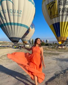 Kritika Sharma Instagram - 🧡✨ grateful! @turquazballoons Outfit @thesushclothing Styled by @_vaishnavii.3011 #travel #cappadocia #hotairballoon #turkey #2023 Cappadocia/Turkey
