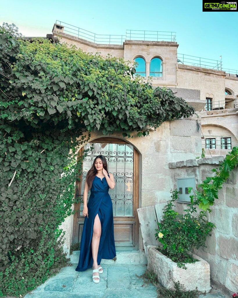 Kritika Sharma Instagram - 📍 @sultan_cave_suites ❤️ One of the best cave hotels in cappadocia with amazing view ! Loved my stay here! #highlyrecommended #travel #cavehotels #cappadocia #2023 Sultan Cave Suites