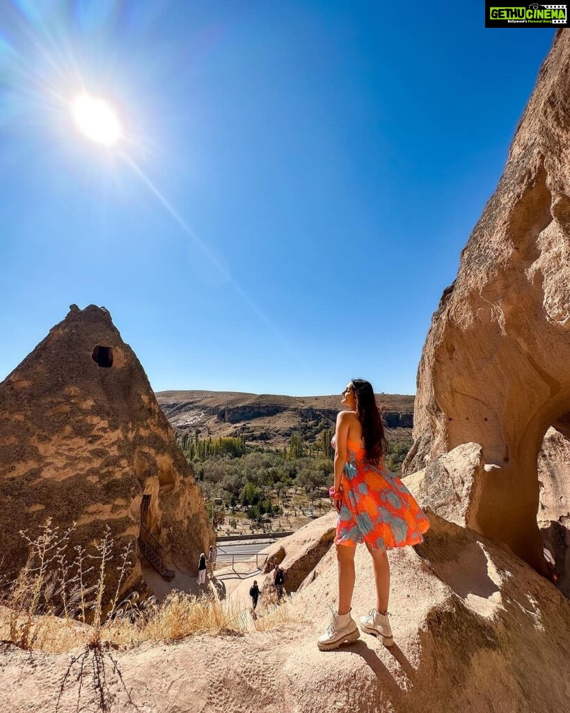 Kritika Sharma Instagram - Places to see in cappadocia! We stayed there for 3days and we did both green and red tour which is south and north cappadocia! Also the highlight - cave hotel and hot air balloon ride! 1. Pasha Valley 2. Love valley 3. Fairy Chimneys 4 Pasha Valley 5. Kings valley 6 hot air balloon ride 7 underground city tour 8 and 9 . Monastery 10. Pigeon valley If you have any questions please drop@a comment below ! #travel #turkey #cappadocia #tourists #tours Cappadocia/Turkey