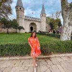 Kritika Sharma Instagram – Tourists Spots to visit in Istanbul Part – 2 
1.  Blue Mosque 
2.  Seven Hills restaurant – they let you feed the birds and you can see blue mosque and Hagia Sofia as well so do visit 
3.  Grand Bazaar – For shopping and bargaining is must ! 
4.  Topkapi Palace 
5.  Galata Tower 
6.  Suleymainiye Mosque
7.  Taksim Street 
8.  Baklava and Turkish Tea 
9.  Kumpir – potato filled with veggies and sauces a famous street food for vegetarians 
10. The famous St Sebastian cake at Galata Tower! 
 
Comment below if you have any questions ! 
Outfit Details
Blue dress @thesushclothing 
Orange dress @label.taikee 
Styled by @_vaishnavii.3011 

#turkey #istanbul #2023 
#touristsplacesinistanbul #travel #tourist Istanbul, Turkey