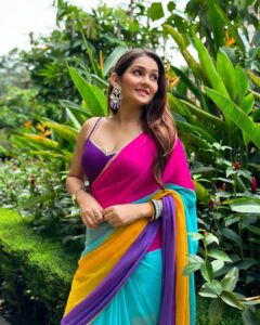 Kritika Sharma Instagram - Roop Mera Mastana! 
Outfit @deeveecouture 
Styled by @the_neerajpandey 
Outfit Pr @devampandeyofficial * @onestopsolution02 

#indian #girl #saree #model #2023