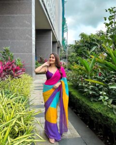 Kritika Sharma Instagram - Roop Mera Mastana! 
Outfit @deeveecouture 
Styled by @the_neerajpandey 
Outfit Pr @devampandeyofficial * @onestopsolution02 

#indian #girl #saree #model #2023