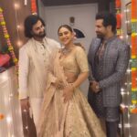 Krystle D’Souza Instagram – Can’t live with or without em’ buoyssssss !
