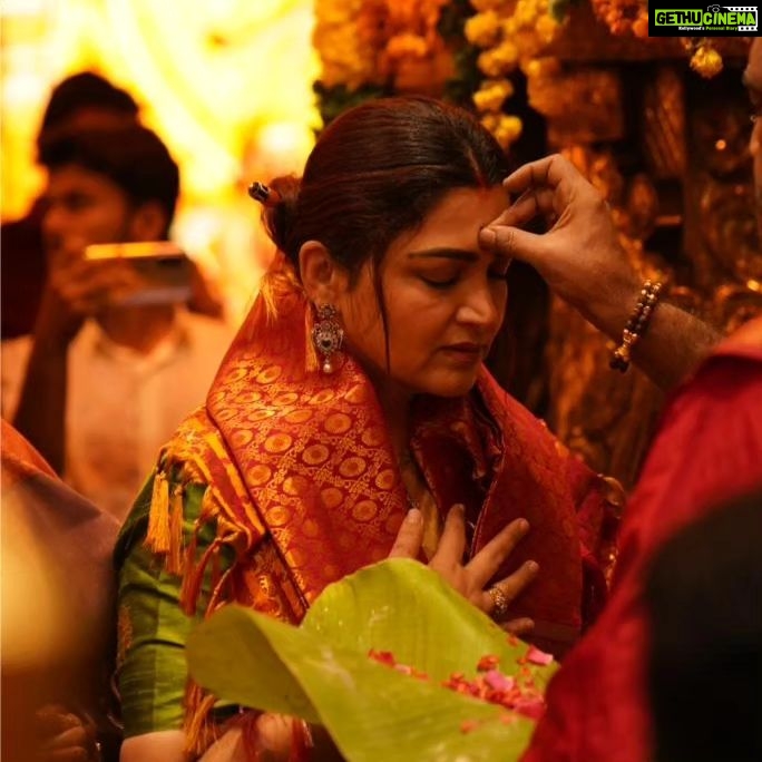Kushboo Instagram - And the blessings continue 🙏🙏🙏 #vishnumayatemple #naarishaktipooja #Thrissur