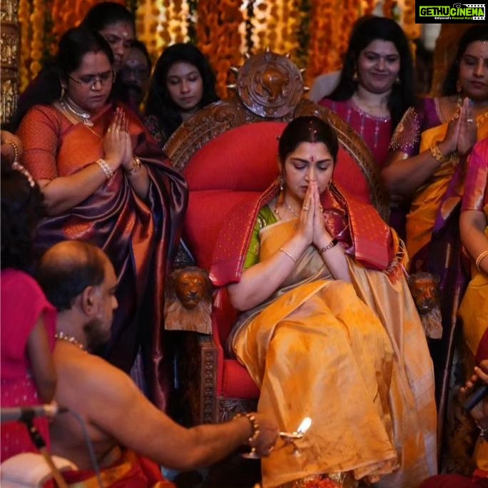 Kushboo Instagram - And the blessings continue 🙏🙏🙏 #vishnumayatemple #naarishaktipooja #Thrissur