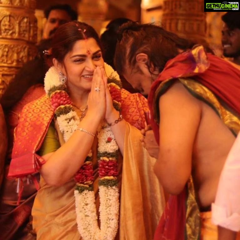 Kushboo Instagram - Divine blessing from the God! Feel so lucky to have been invited by #VishnumayaTemple in Thrissur to do #NaariPooja . Only chosen ones are invited. They believe the Goddess herself chooses the person. My humble gratitude to everyone at the temple for blessing me with such an honor. I am sure this will bring many more good things to all those who pray everyday and believe there is a super power to protect us.. Prayed for my loved ones and the world to be a better, happier & a peaceful place. #OmShivayaNamaha #naarishakti