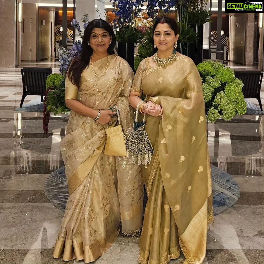 Kushboo Instagram - For the zillionth time we landed up looking like siamese twins and people think we are twinning. My bestie @sujataavijaykumar & myself at a wedding in Bangalore last night end up wearing same color sarees. And what do we do?? Show off our tastes. ❤️❤️