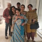 Kushboo Instagram - We couldn't celebrate Diwali this year due to an untimely demise of a loved one in the family. So we did the next best thing. Spend time at home with our loved ones. My elder baby @avantikasundar could join us as she was unwell. Hope all of you had a super funfilled Diwali. Sending loads of love, from our family to yours! ❤️❤️❤️🙏