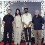 Kushboo Instagram - My pride.. Appa's pride.. our pride. Our little one all grown up. So proud to see her standing tall with two most amazingly finest talents, true legends in their fields, @ikamalhaasan Sir and #ManiRatnam sir. 👏👏👏👏😘😘😘❤️❤️❤️❤️ #kh234