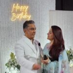 Kushboo Instagram – Happpppiest birthday to the legend. Our own dearest darling Kamal Sir. ❤️❤️❤️❤️🌟🌟🌟🌟🌟🎂🎂🎂🎂🎂❤️‍🔥❤️‍🔥❤️‍🔥❤️‍🔥❤️‍🔥
@ikamalhaasan
#happybirthday 🎂🌟
#HBDKamalSir❤️❤️