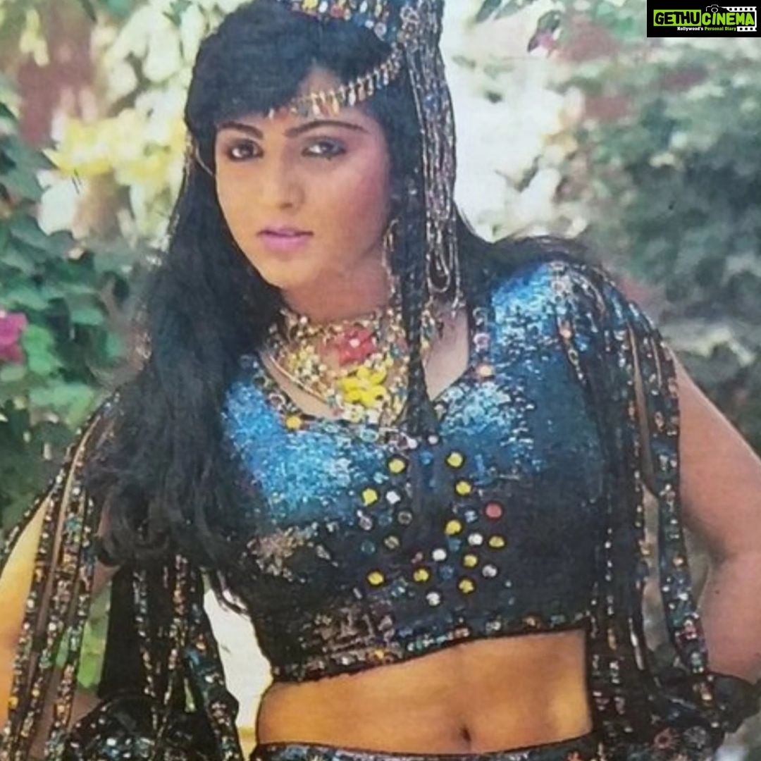 Kushboo Instagram - Blast from the past. ❤️❤️❤️