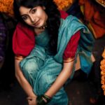 Kushee Ravi Instagram – A true Bangalorean 😍❤️🤩
Here is the Making of my favourite photoshoot ❤️😍.
.
.
.
📷 : @focusphotographyservice 
💄 : @makeovers_by_shwethagowda 
🥻 : @stylebyaishwarya 
👑 : @thespatika KR Market