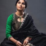 Kushee Ravi Instagram - 🖤 . . Pc : @koushikgowdaphotography Mua : @shruthiashwath_makeupartist Stylist : @stylebyshrujanaravikumar Outfit : @devimuthukumar.official
