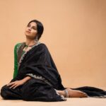 Kushee Ravi Instagram - My love for this timeless beauty is never-ending! . . Stylist. : @stylebyshrujanaravikumar Outfit. : @devimuthukumar.official Mua. : @shruthiashwath_makeupartist Pc. : @koushikgowdaphotography #dia #actorslife #fullmeals #artist #film #cinema #soulofdia
