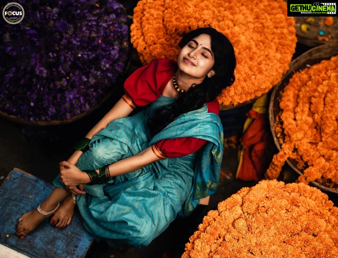 Kushee Ravi Instagram - Photoshoot for talented DIA movie fame actress @iamkusheeraviofficial @makeovers_by_shwethagowda @stylebyaishwarya @thespatika #portfolio #modelportfolio #portfolioshoot #portfolios #fashionportfolio #artportfolio #fwportfolio #keralaportfolio #modelingportfolio #portfoliodesign #portfoliobuilding #designportfolio #luxuryportfolio #myportfolio #portfoliowork #makeupportfolio #revistaportfolio #ourportfolio #tattooportfolio #weddingnet_portfolio #portfoliomanagement #portfoliobox_art #portfolioreview #photographyportfolio #modellingportfolio #propertyportfolio #portfolioday #portfoliophotography #portfolio_shoot #actorsportfolio KR Market