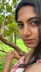 Kushee Ravi Instagram - 🫣🌻
.
 Video edit : @thelokesh_01 
.
.
#dia #kushee #actorslife #kannada #kannadafilmindustry #soulofdia #suryakanthi #reelsvideo