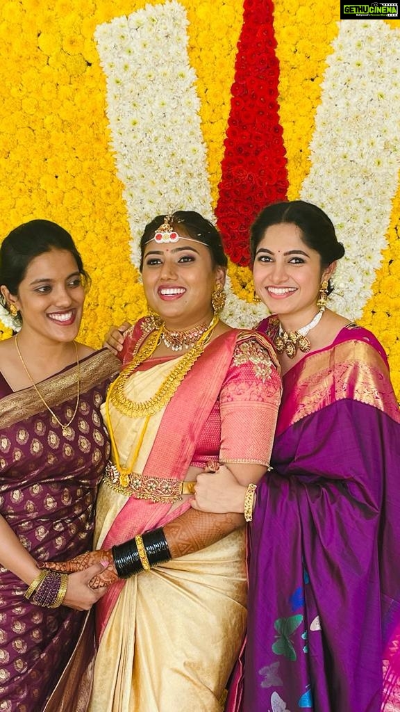 Kushee Ravi Instagram - My bestie wedding ❤️ I was so emotional when I saw her standing for reception and for the muhurtham… I am so happy for you both ma ❤️🥰 ahhhhh my girl is taken 🫣🥹 wishing you more and more happiness ❤️ @kavyakumar0_0 @manjunath0116