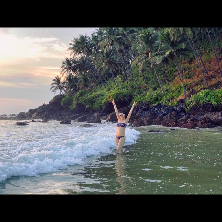Kyra Dutt Instagram - Issa Vibe!✌️ Cabo de Rama