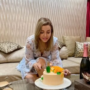 Kyra Dutt Instagram - Happy Birthday To Me! 🎂❤️🥂 Thank you to my Insta fam. So grateful for all the msgs & love you guys have showered me with today! Truly appreciate it! Thank you for all the love. Truly made my day special. #Gratitude🙏😘 Blessed to have such an amazing family, friends & fans. Big Love.😘 12th March 2020. It’s gonna be Epic! 🙌