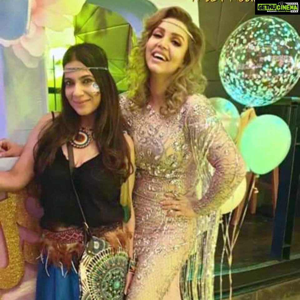 Kyra Dutt Instagram - Birthday Girl! Birthday Dance! Birthday Party! Kyra’s Coachella! Thank you to all my friends who showed up & danced with me till the end!🌟 It was Epic!🙌❤️😘 Stay safe.🙏 For the entire lowdown check my Highlights.✌️ #KyrasCoachella #GoodVibesOnly